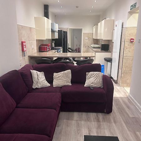 Seaford Guest House Xxx Stoke-on-Trent Екстериор снимка