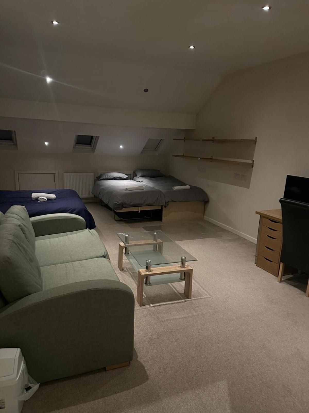 Seaford Guest House Xxx Stoke-on-Trent Екстериор снимка