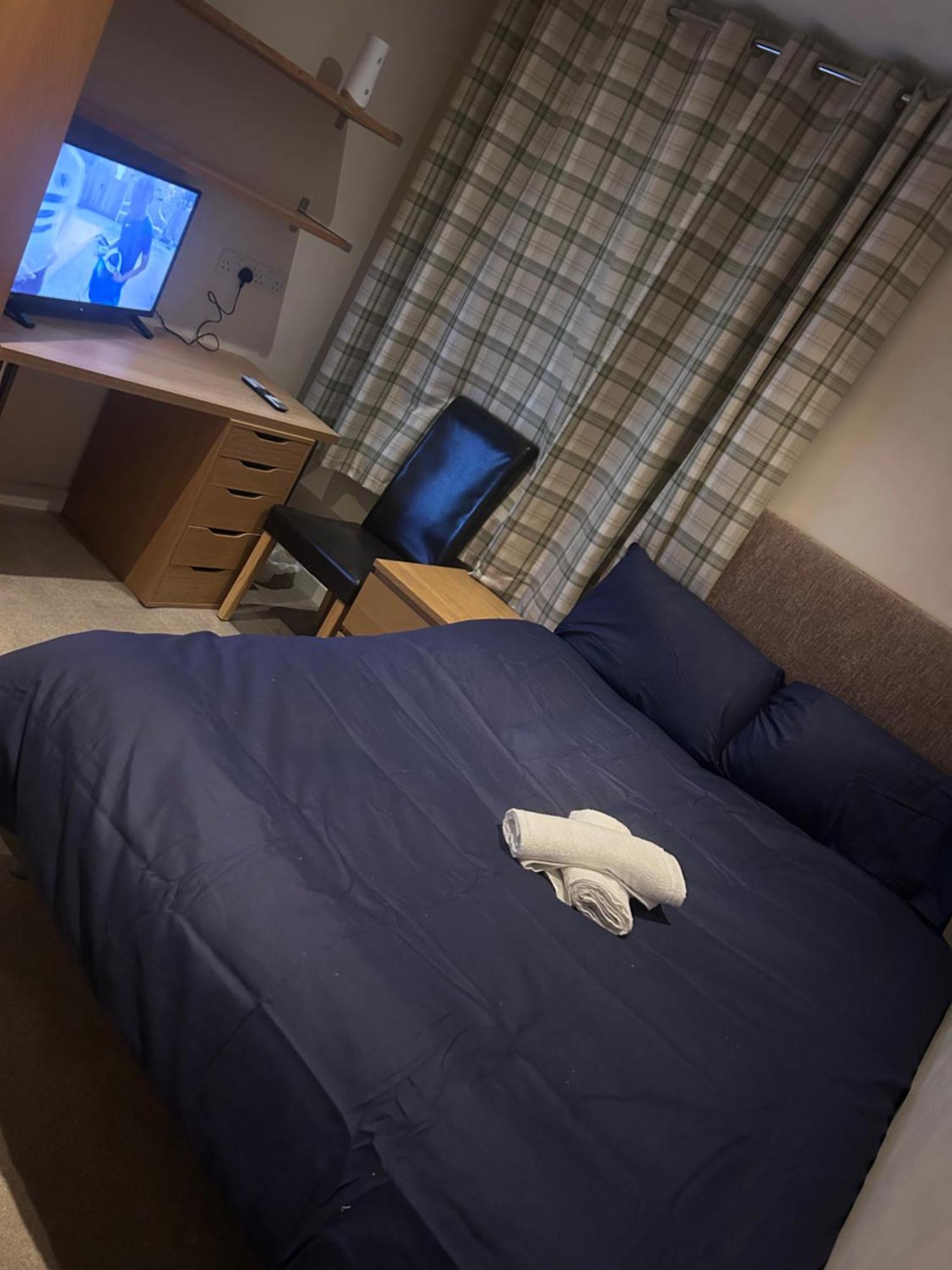 Seaford Guest House Xxx Stoke-on-Trent Екстериор снимка